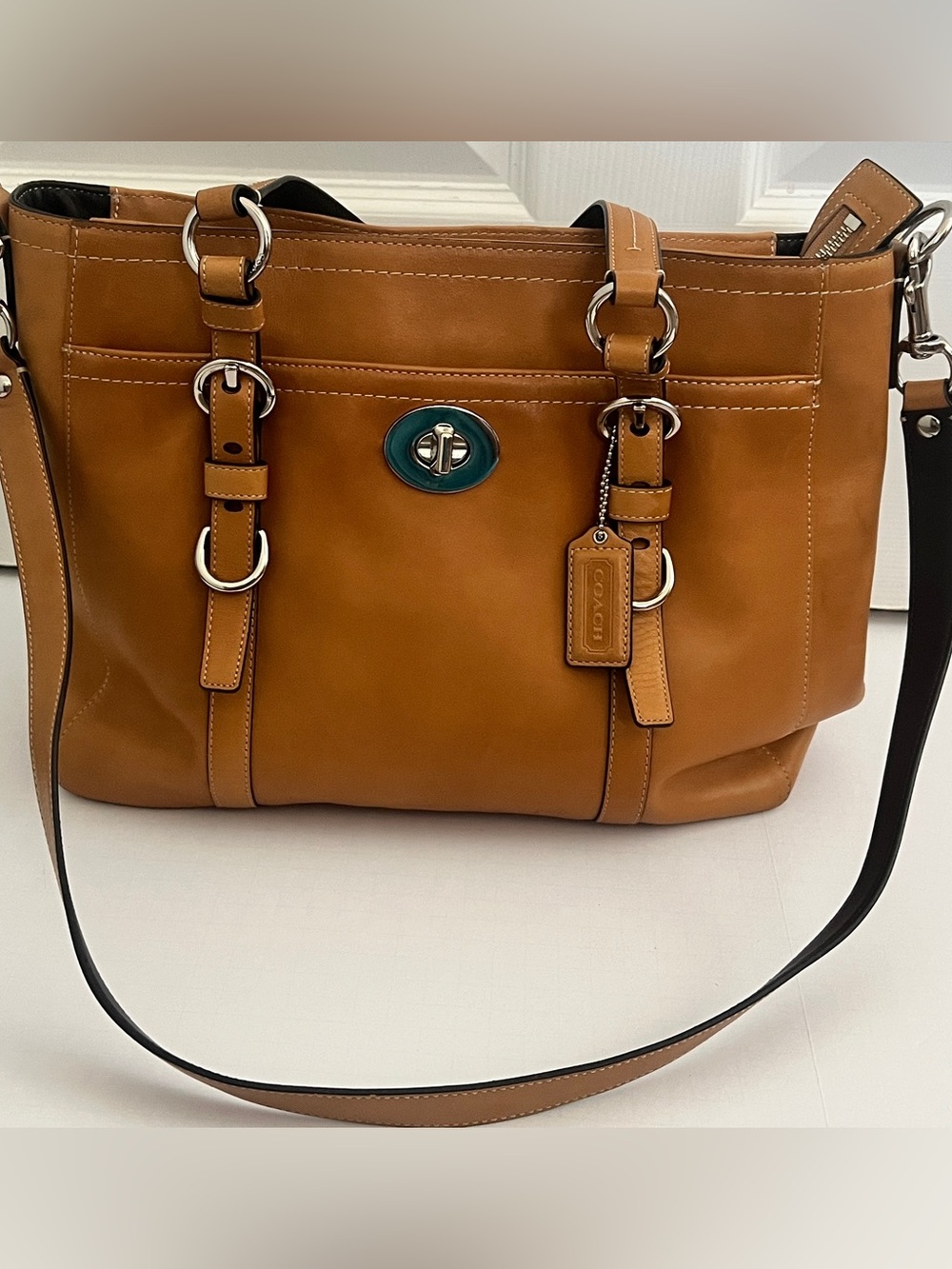 Coach Chelsea F14015 Tan Leather Satchel Tote Shoulder Bag